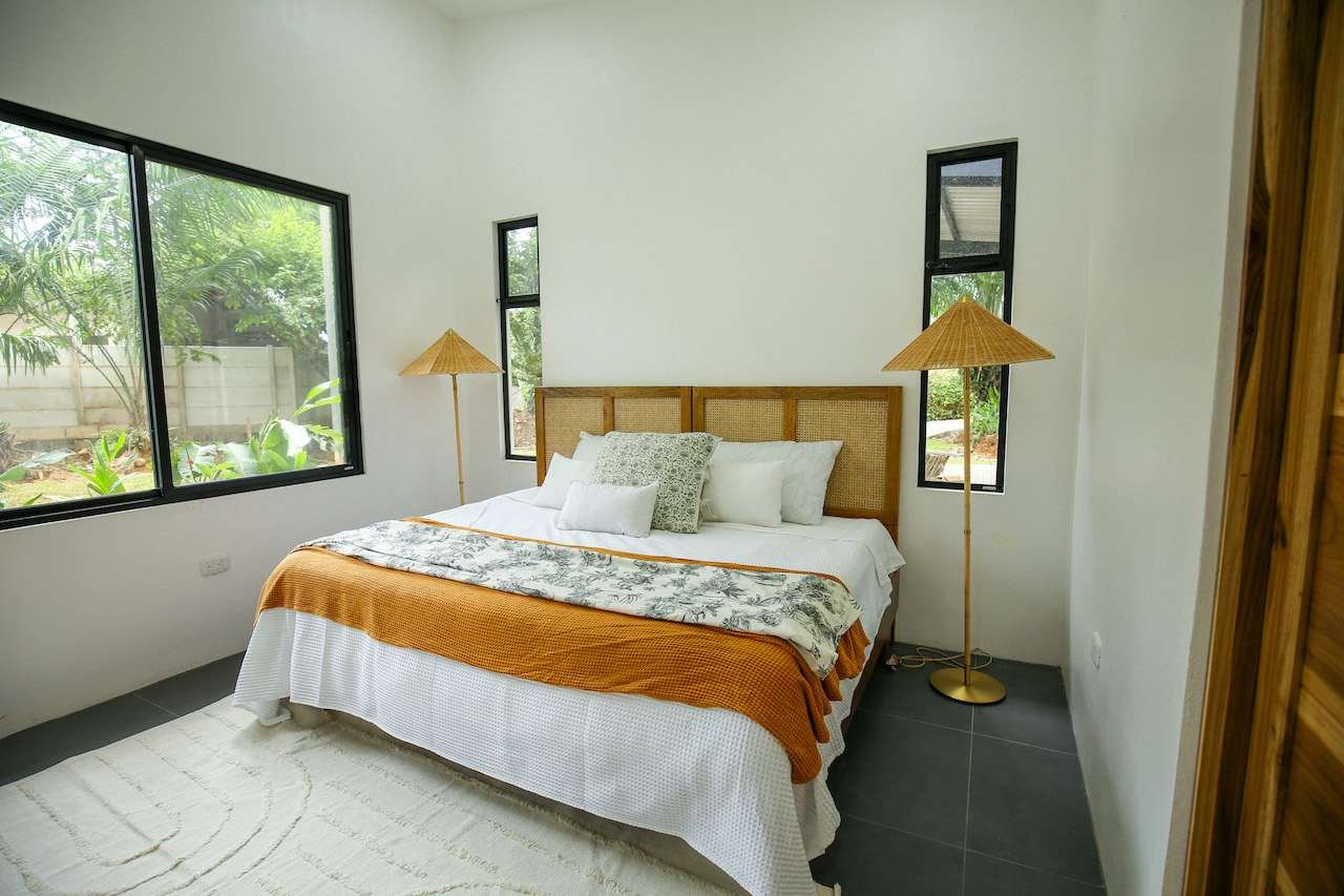CASA PALMA VERDE – 3 Bedroom & 3 Bathroom Home with Bathtub, Big Pool and Extra Building Site – 0.72 Acres