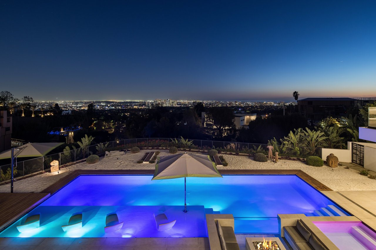 1320 Beverly Grove Place