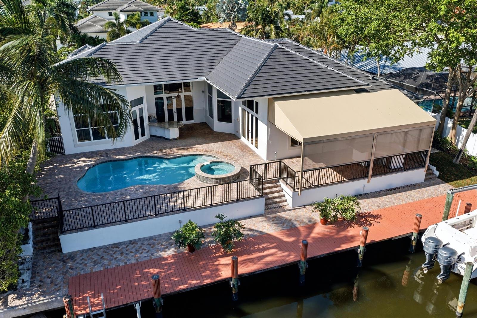  608 Inlet Rd