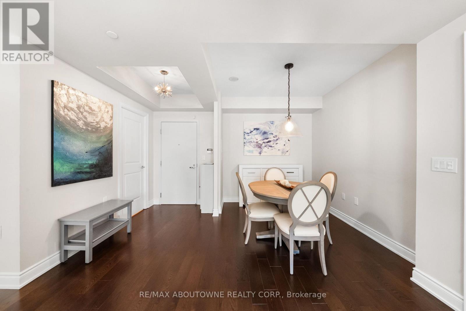 3500 Lakeshore Road W 205