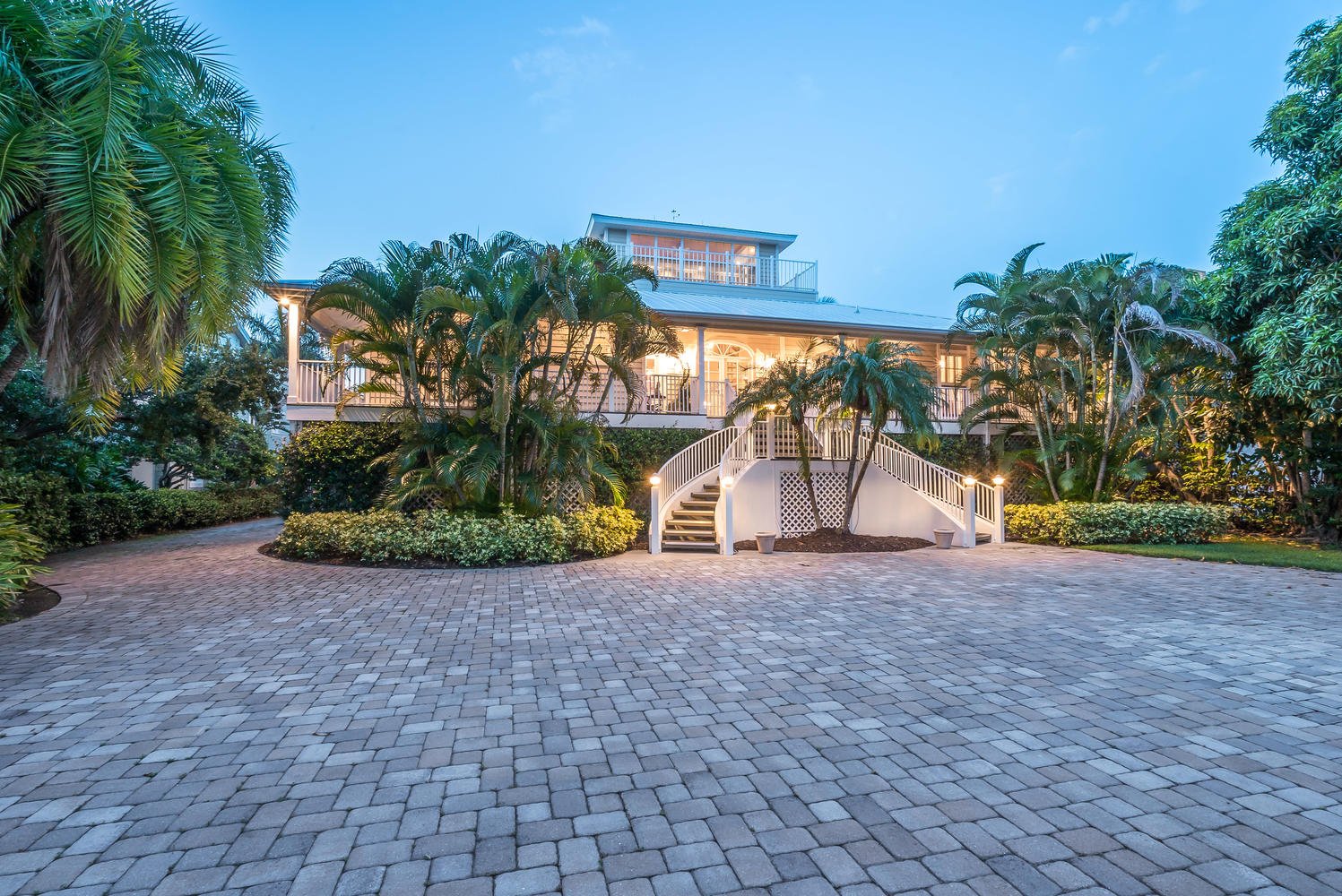 1329 Vista Dr