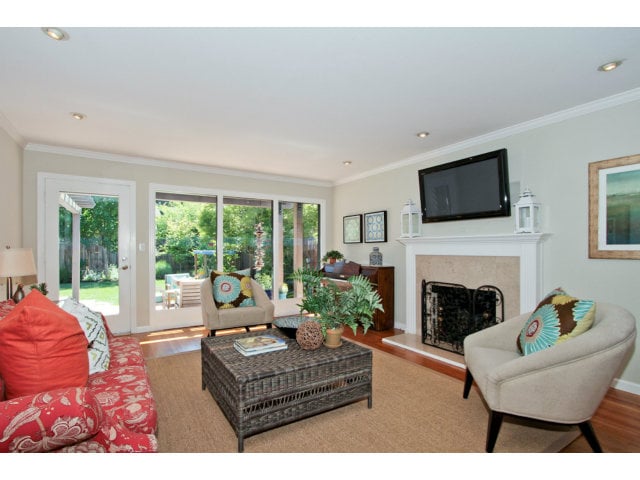 215 University Drive