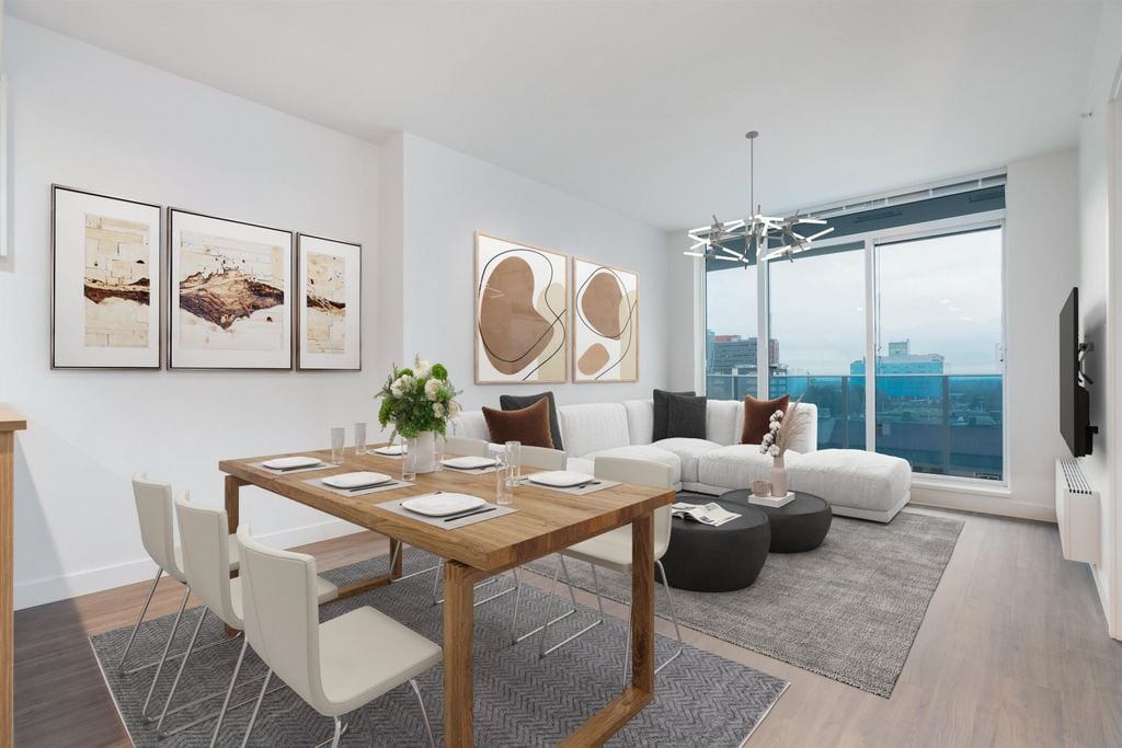 13615 Fraser Hwy, #402
