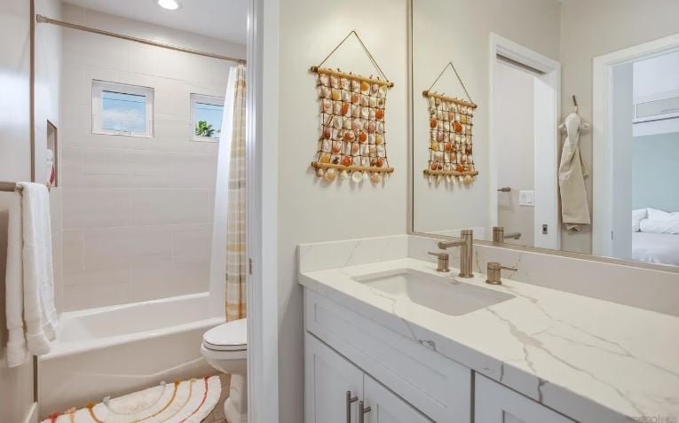 4028 Shasta St. San Diego, CA 92109