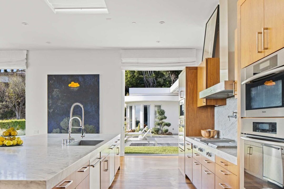 Noble Estate