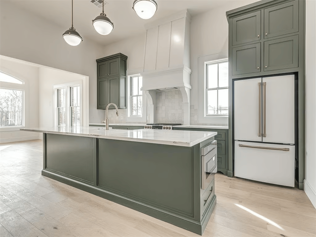 The Ultimate Lakefront Retreat on Water Street – Carlton Landing, Oklahoma - Wyatt Poindexter - The Agency