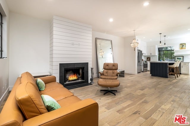 202 San Vicente #15