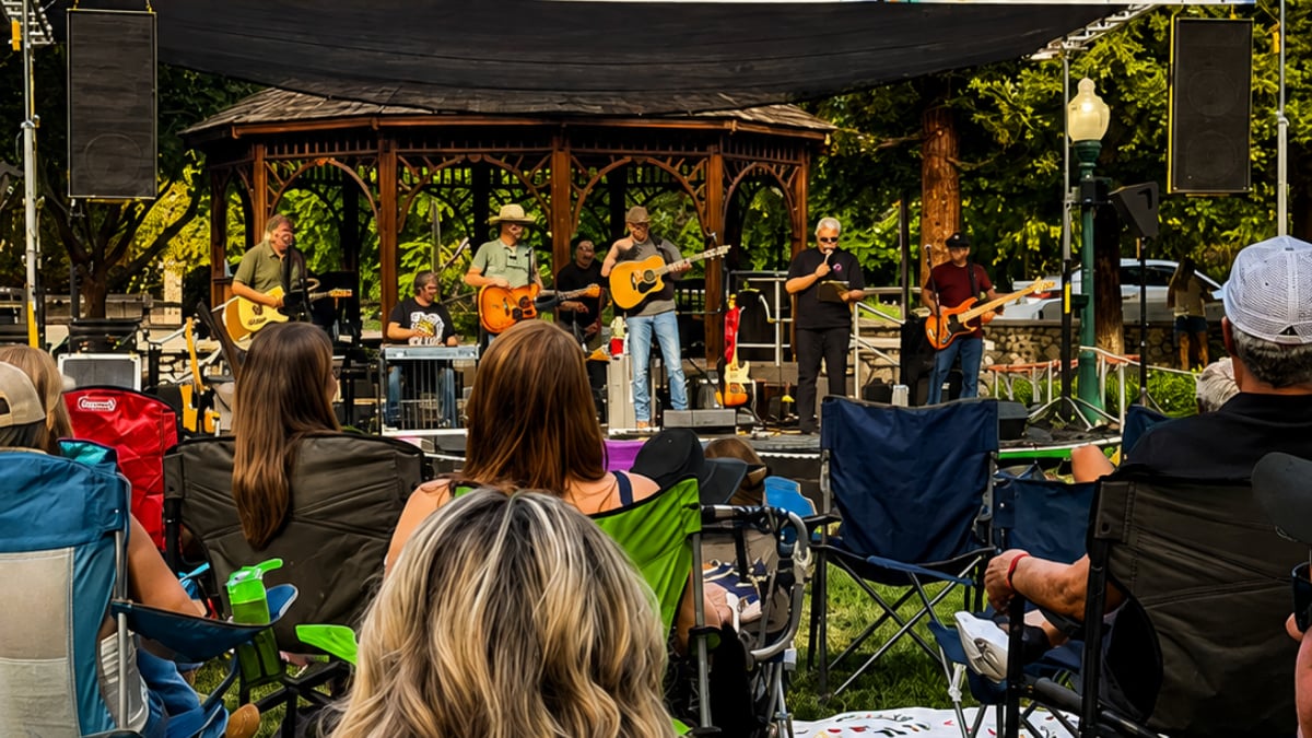 Summer Nights in Contra Costa County: Concerts and Markets to Enjoy This August and September
