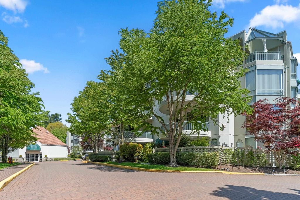 1785 Martin Dr, #206