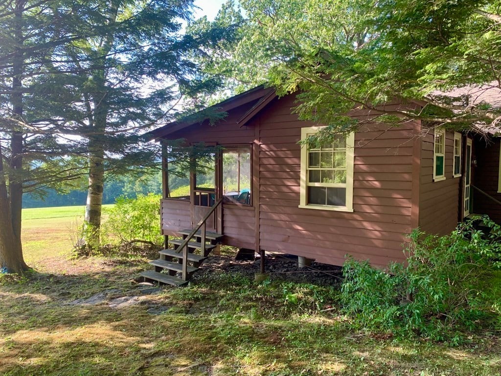 220 Norwich Lake