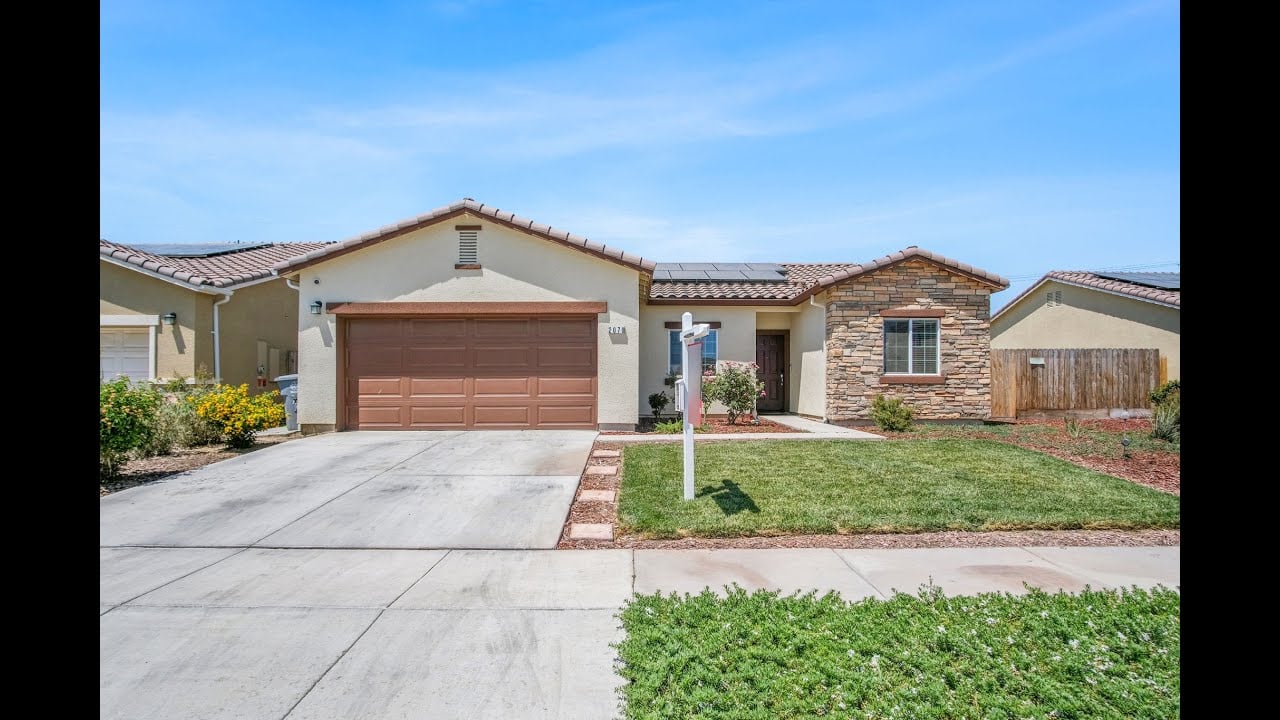 2070 Greenbriar Dr Los Banos, CA 3BD 2BA For Sale