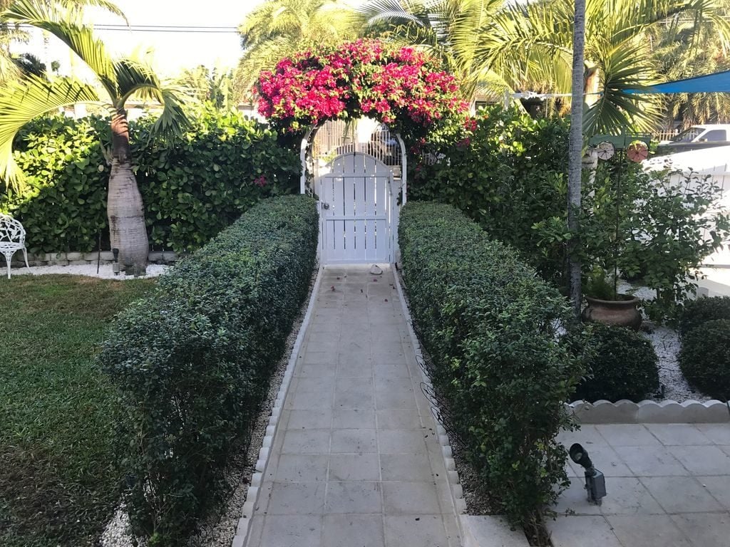 Davis Harbor Dream House Lists by Fabrizio Cacciatore!