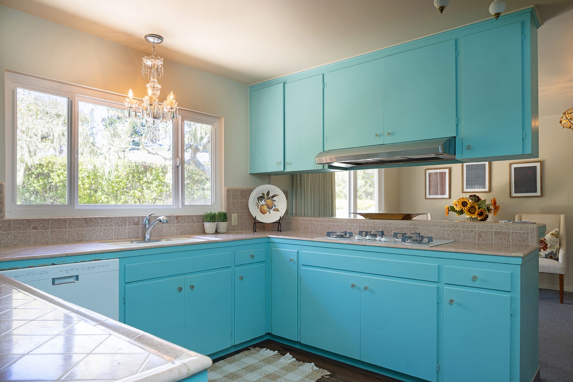 Pebble Beach Living - 1049 Rodeo Road