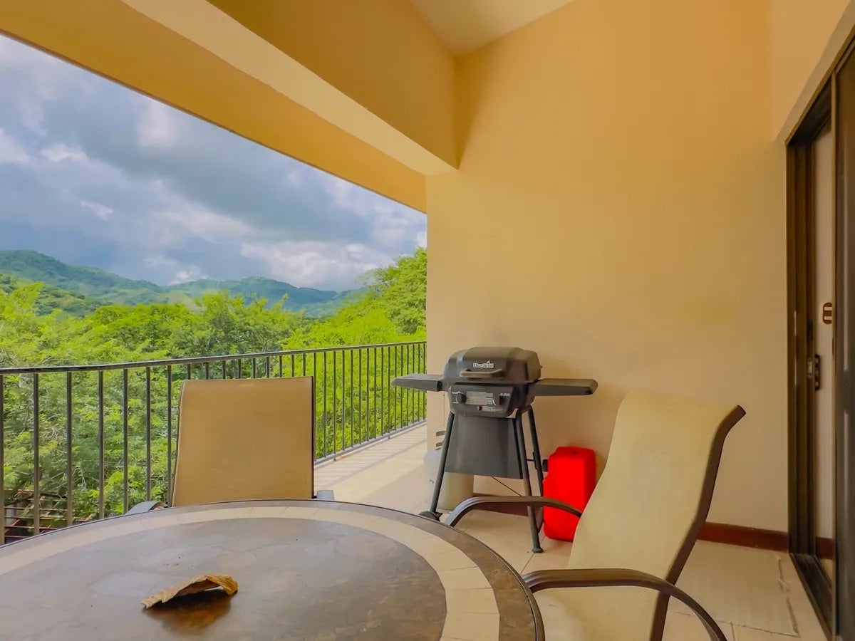 Top Floor Mountain View Condo, Papagayo, Guanacaste