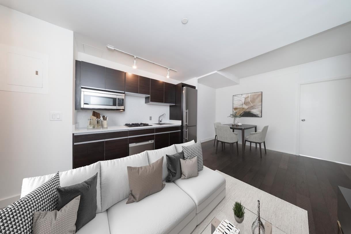 116 John Street, Apt 2105