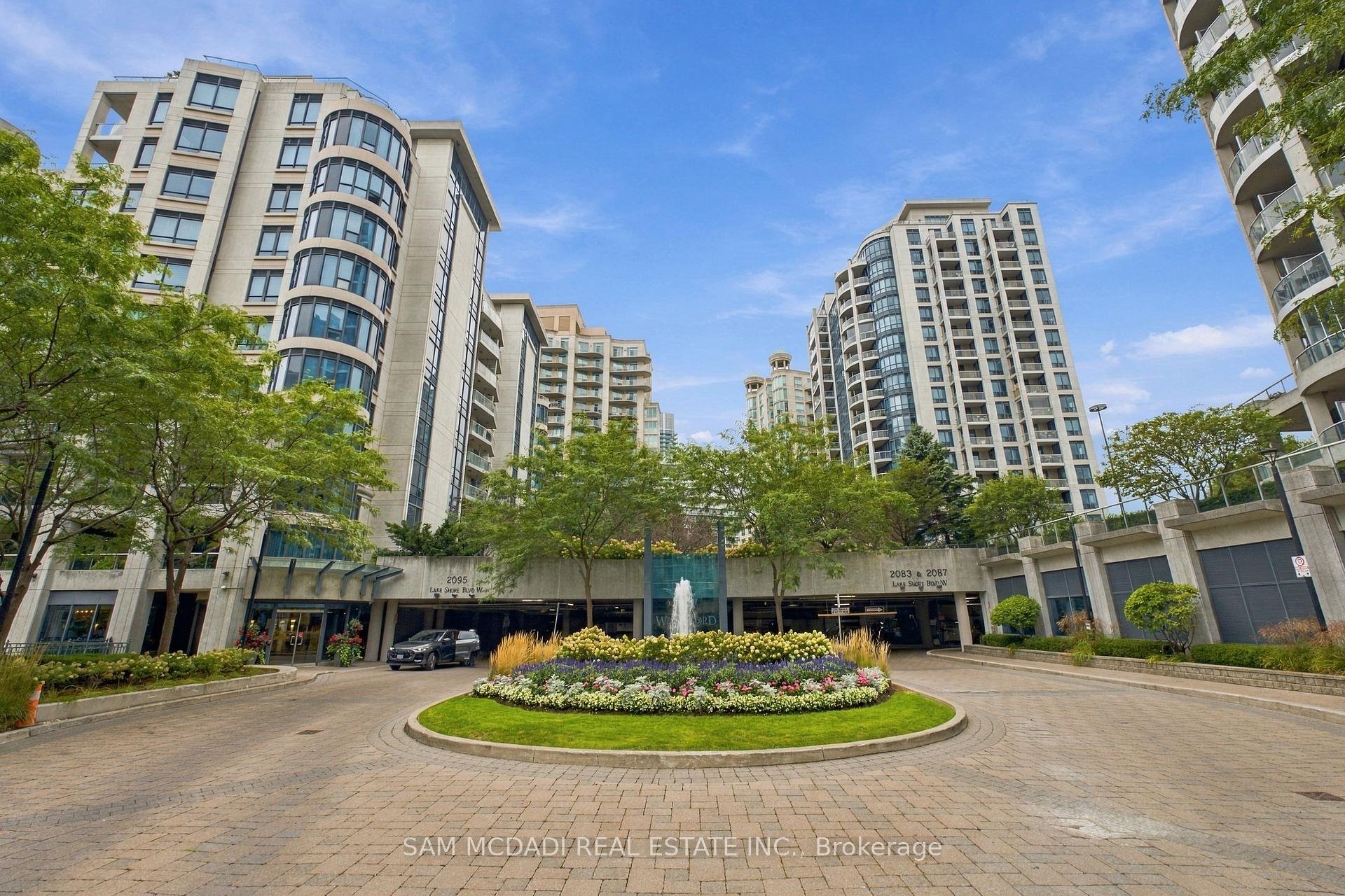 2087 Lake Shore Boulevard W 103, Toronto Unit: 103