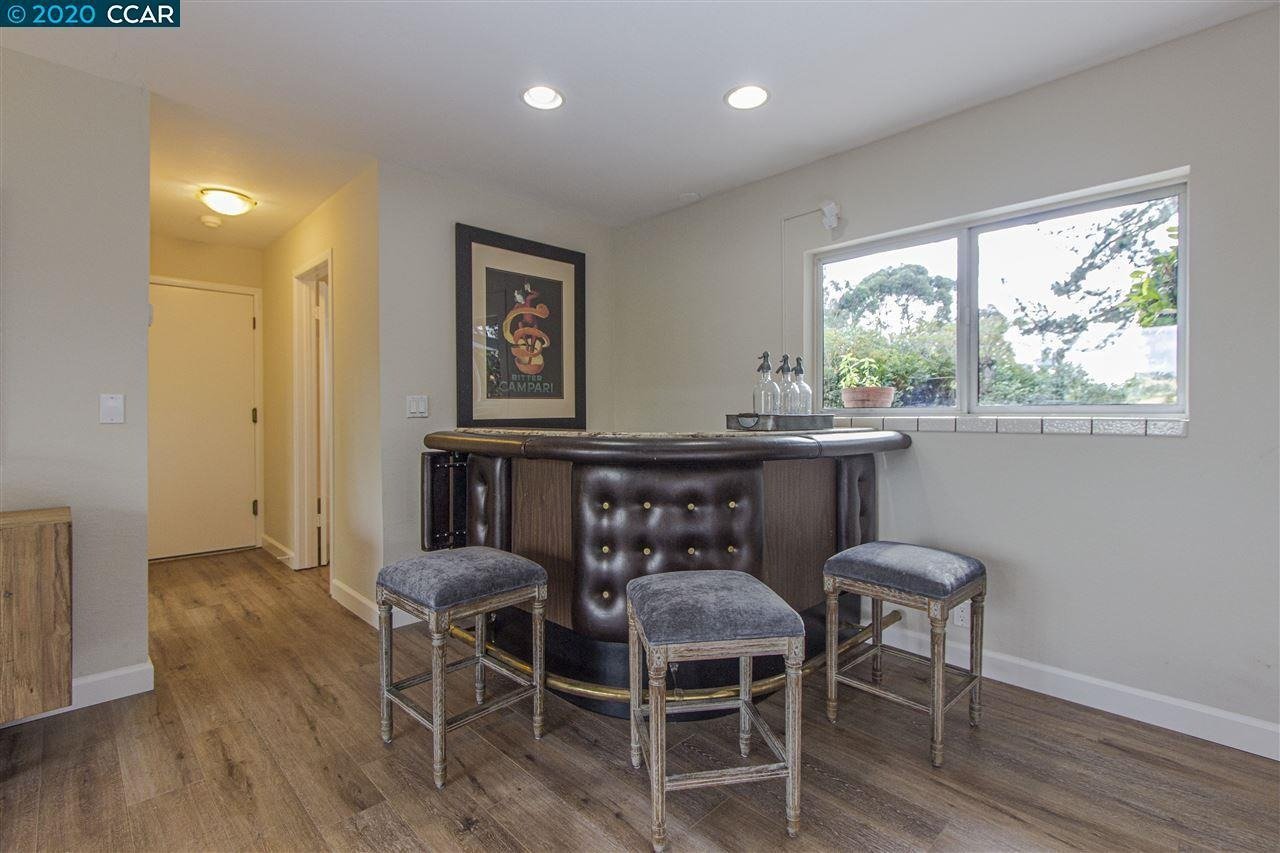 3258 Judith Ln