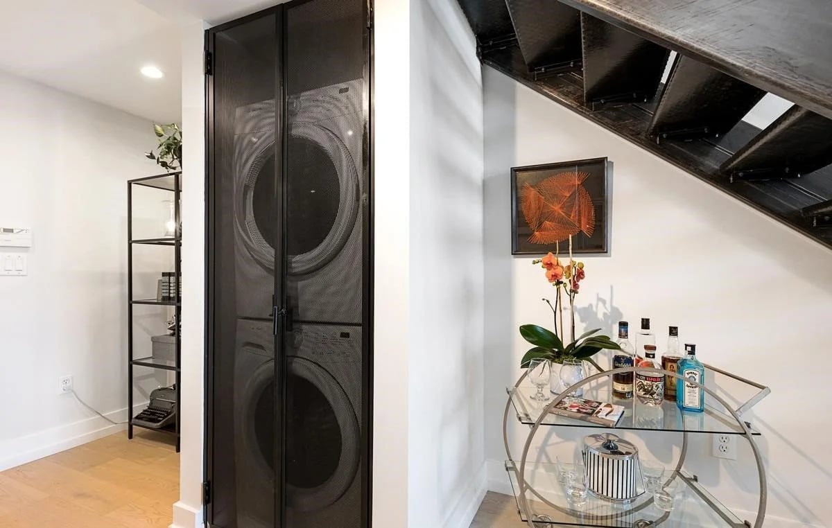2407 Harrison Street Lofts