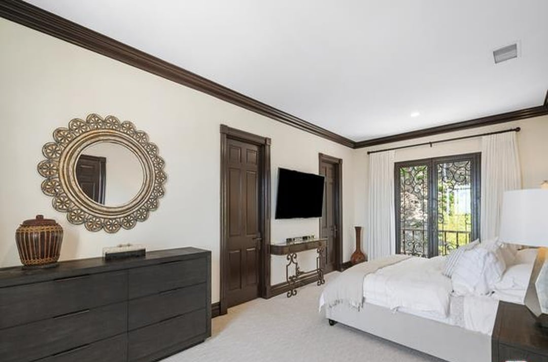 Eminence Villa
