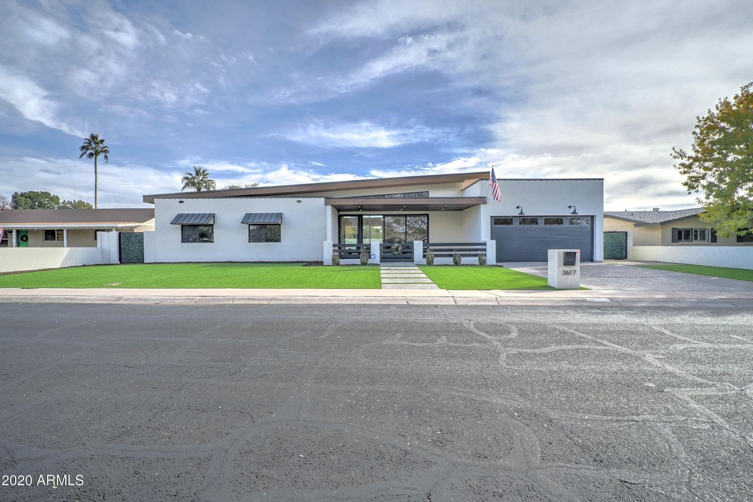 3617 N 47th Place