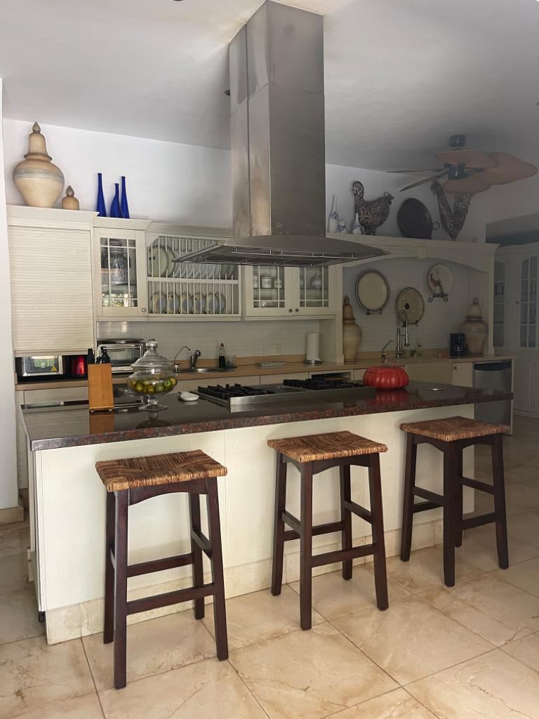 Luxury Villa for Sale, Classic Estate in Exclusive Puerto Aventuras Chefs kitchen