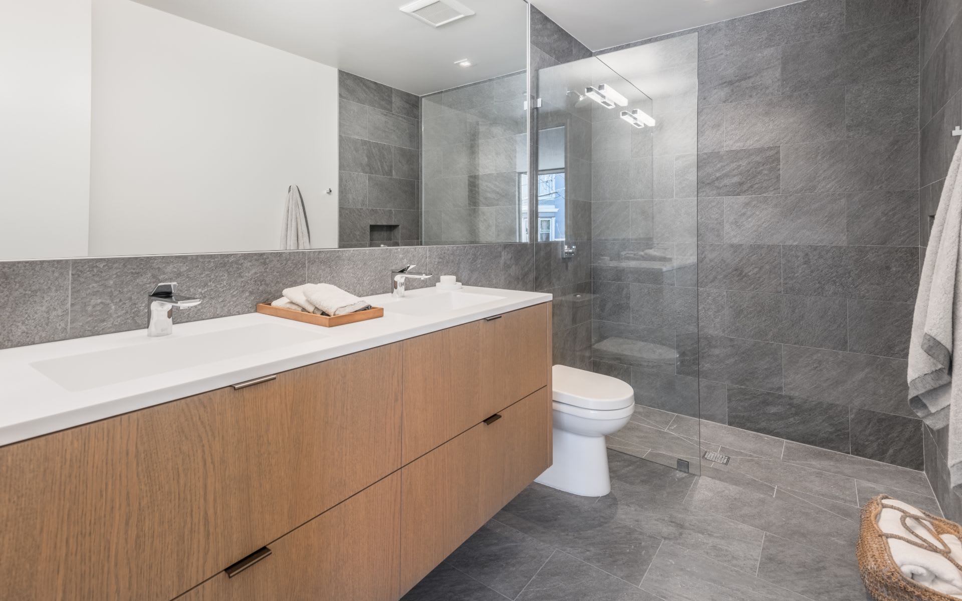 21 Rosemont Pl