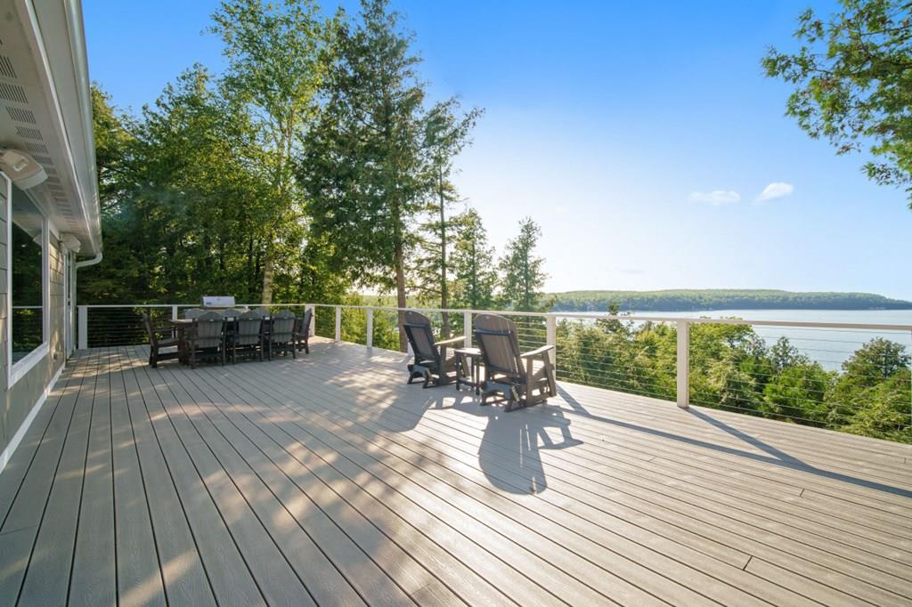 1070 N Elm Rd, Ellison Bay, WI 54210