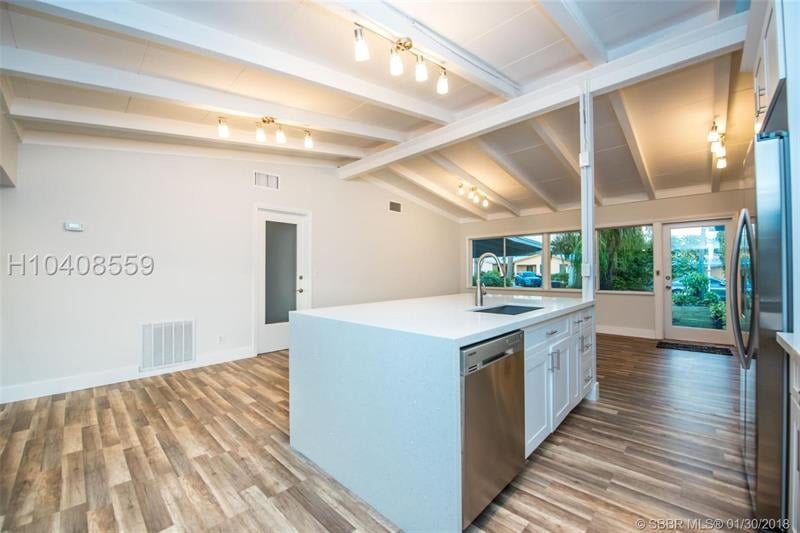 1519 SW 18th Ave