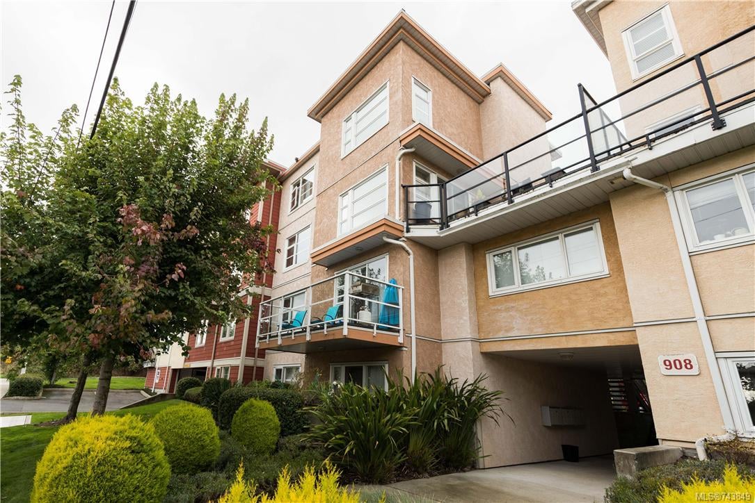303-908 Brock Ave
