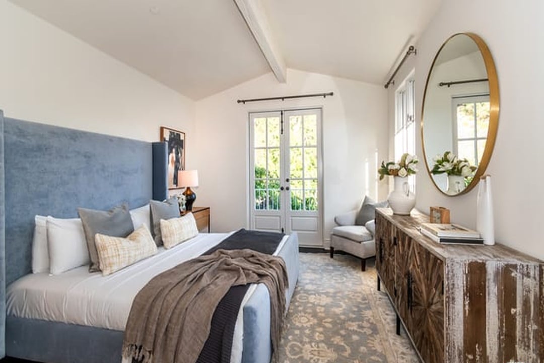 Oasis Opulent