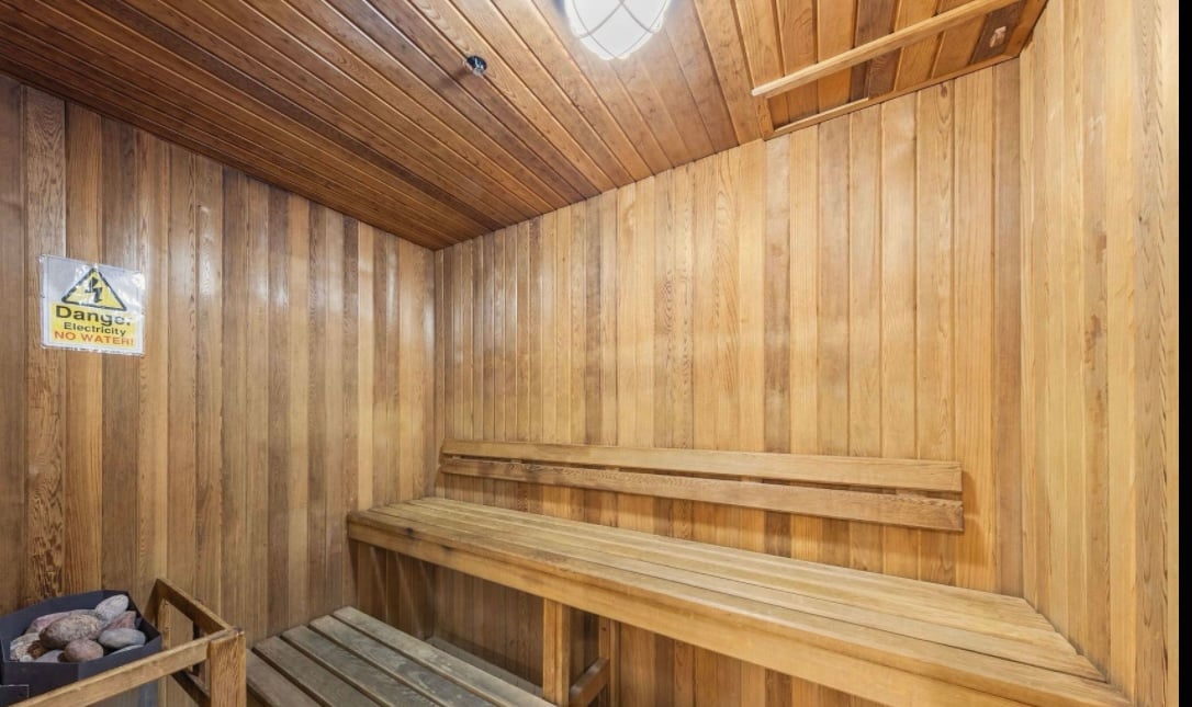 55 Strathaven Dr #1415