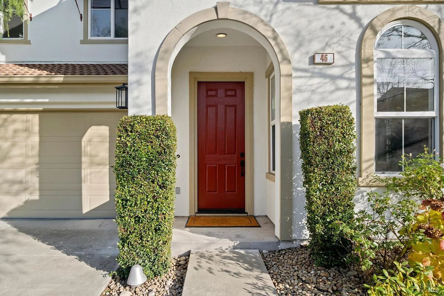 46 Waterbury Ln