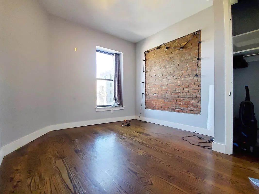 160 Quincy Street 3F