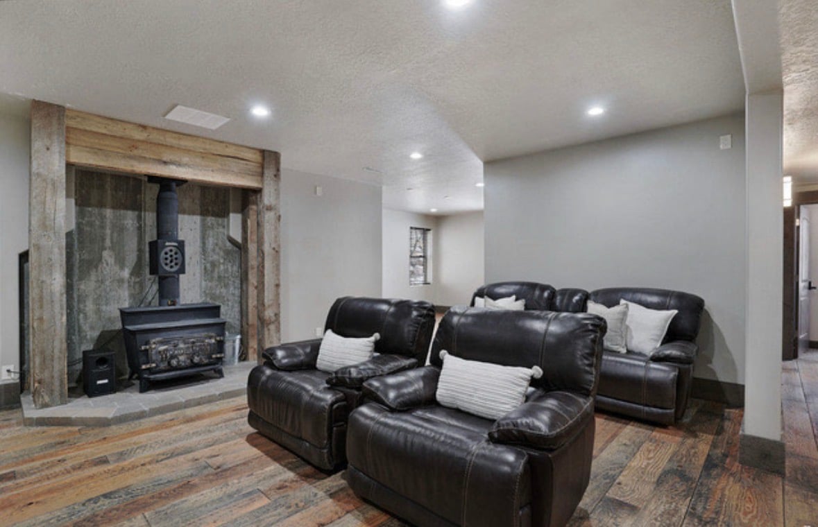 Santaquin Home