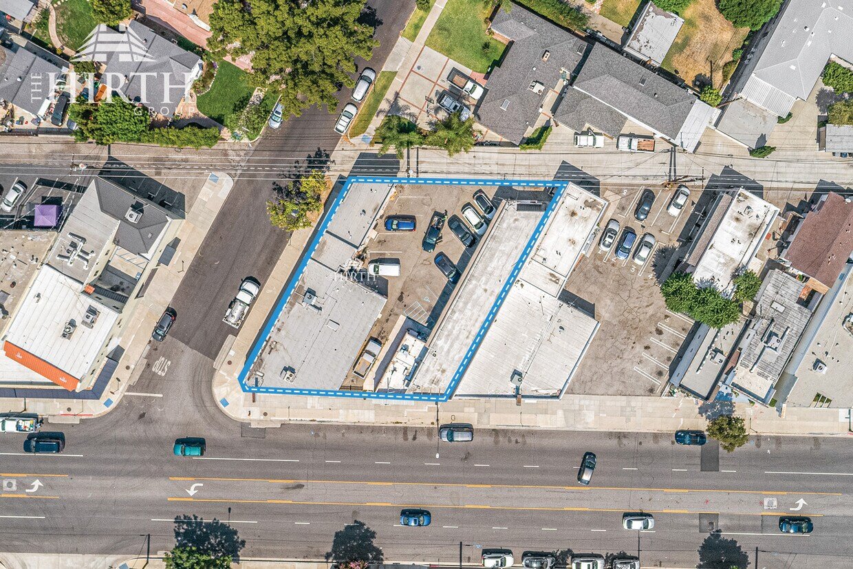 2225-2227 W Olive Ave