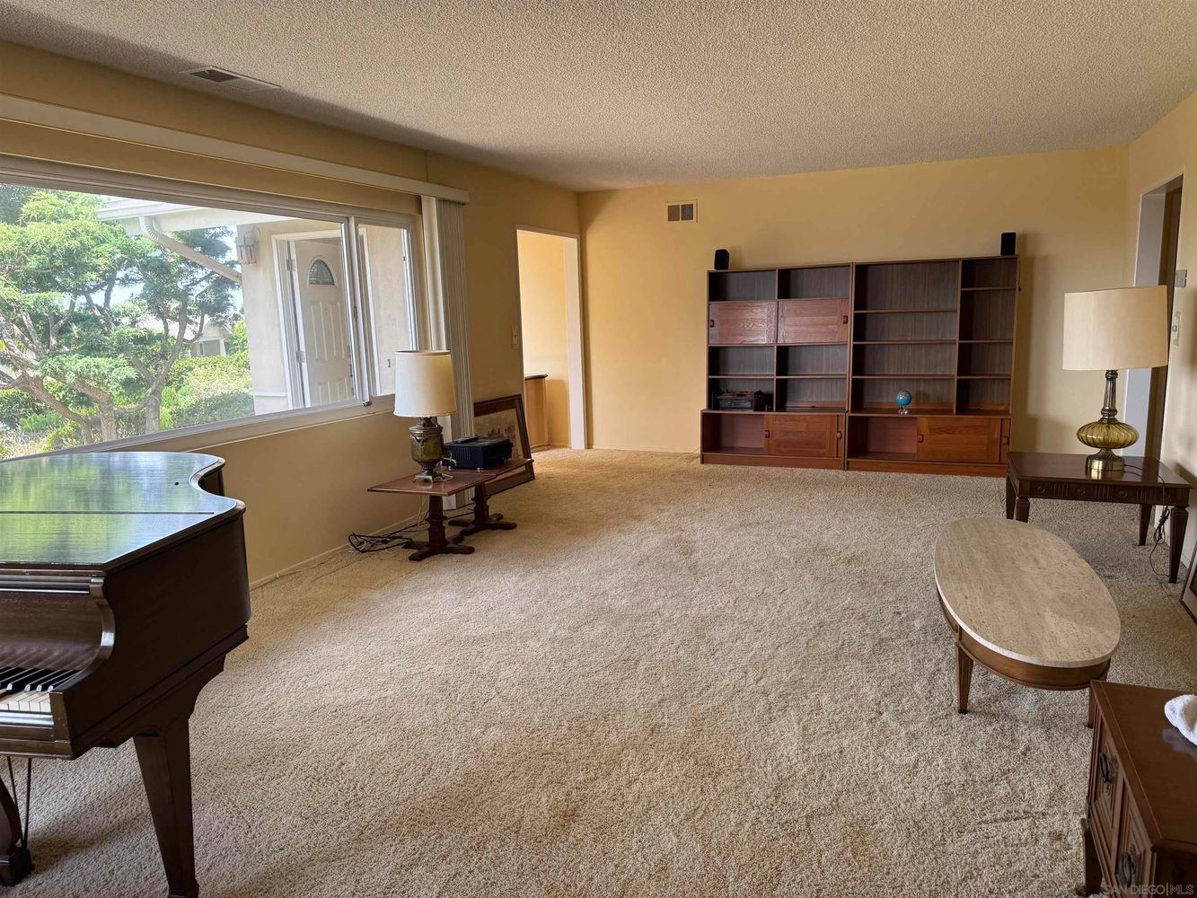 4030 Sunnyhill Dr