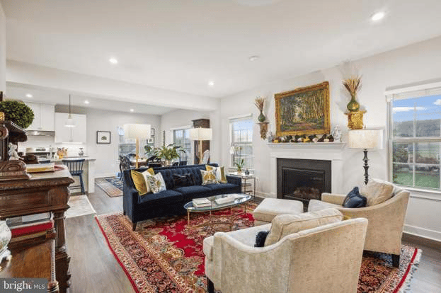 17239 Old Ingelside: Stunning Round Hill Home Tour | Diana Geremia Real Estate