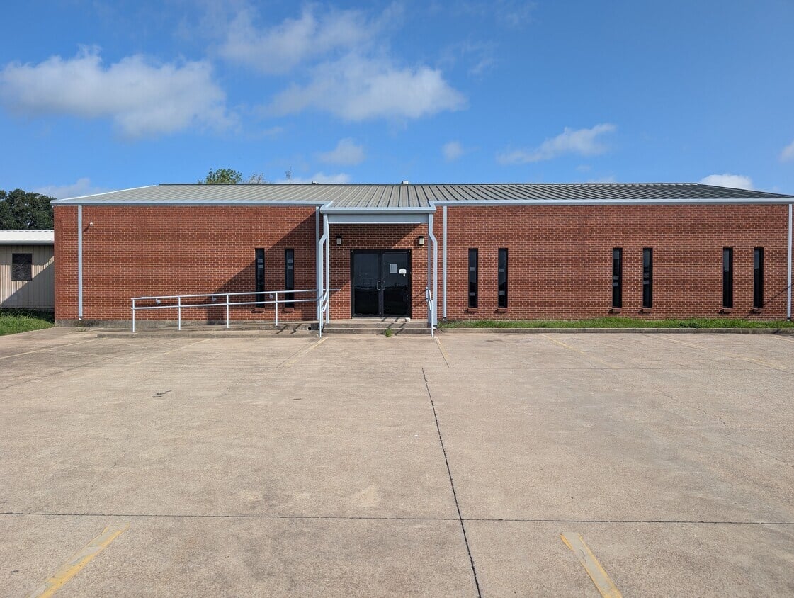 101 W Mesquite St
