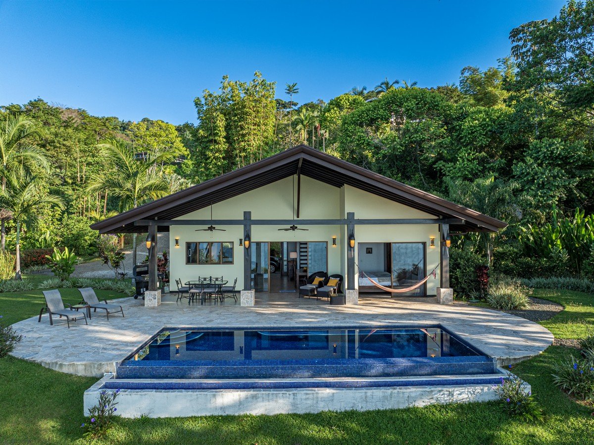 2 ACRES – 2 Bedroom Whales Tale Ocean View Home In Costa Verde Estates Gated Community!!!