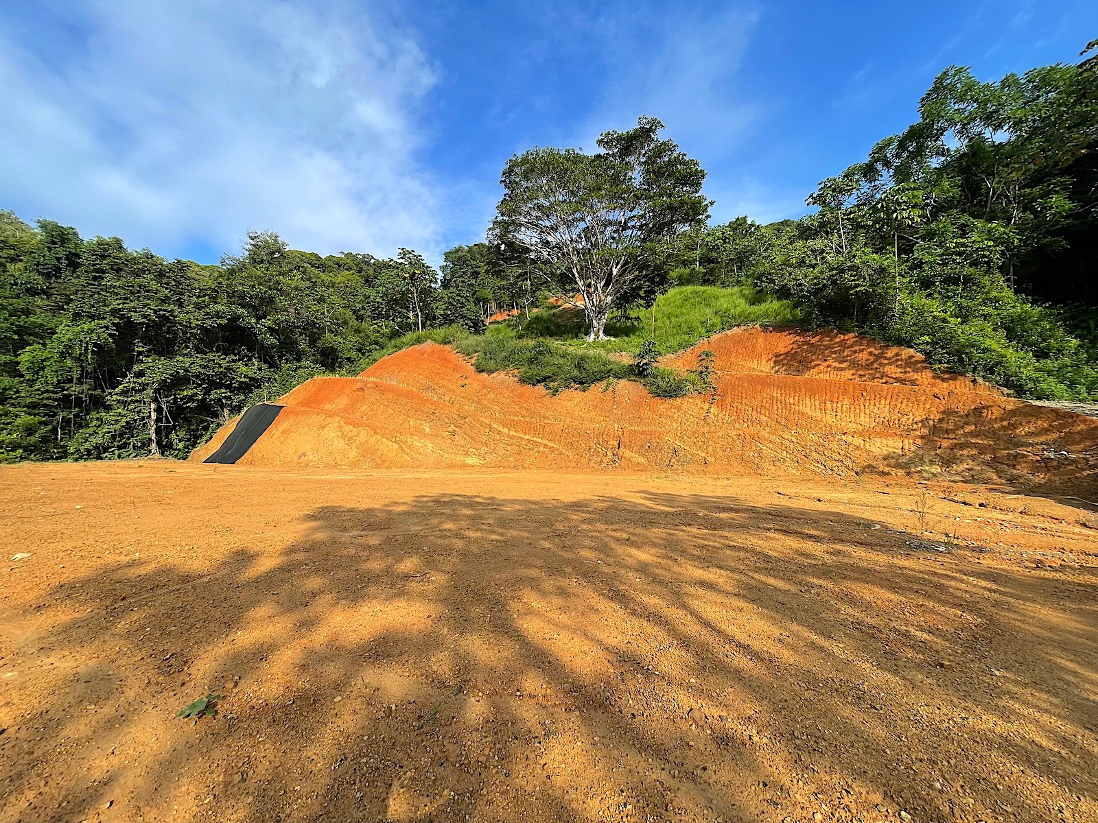 30-ACRES OF LAND WITH RIVER ACCESS, ROADS, AND BUILDING PADS IN LAGUNAS