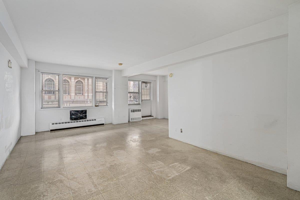 89-15 Parsons Boulevard #3J