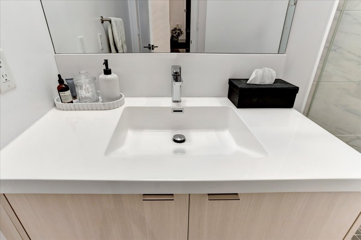 #310 - 101 Erskine Avenue