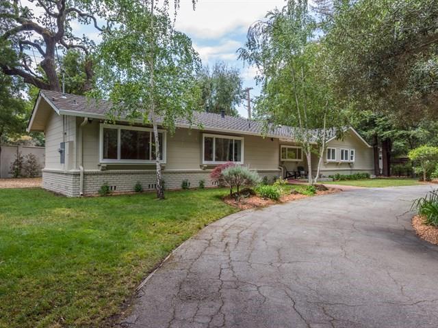 1 Fair Oaks Lane