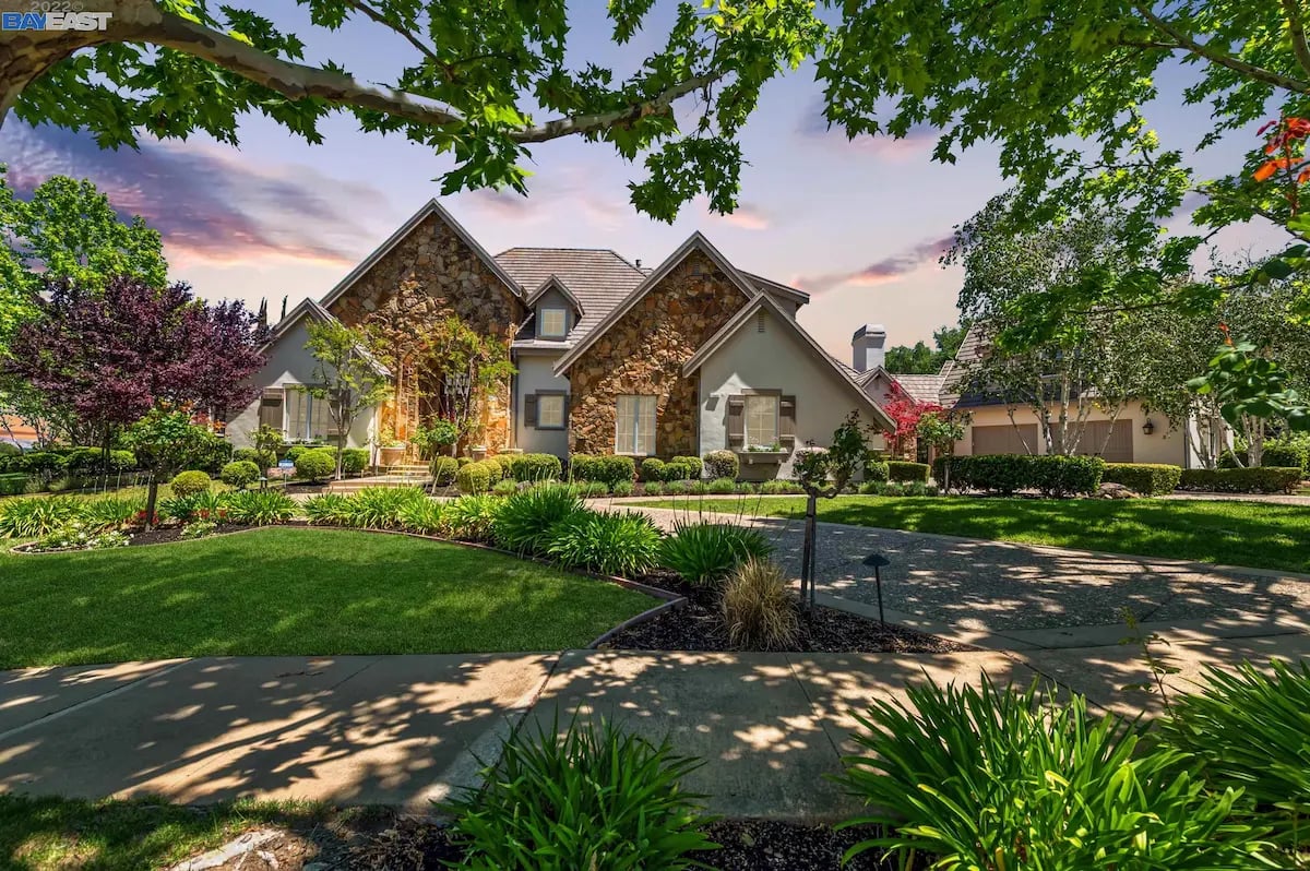 1382 Via Di Salerno, Pleasanton, CA