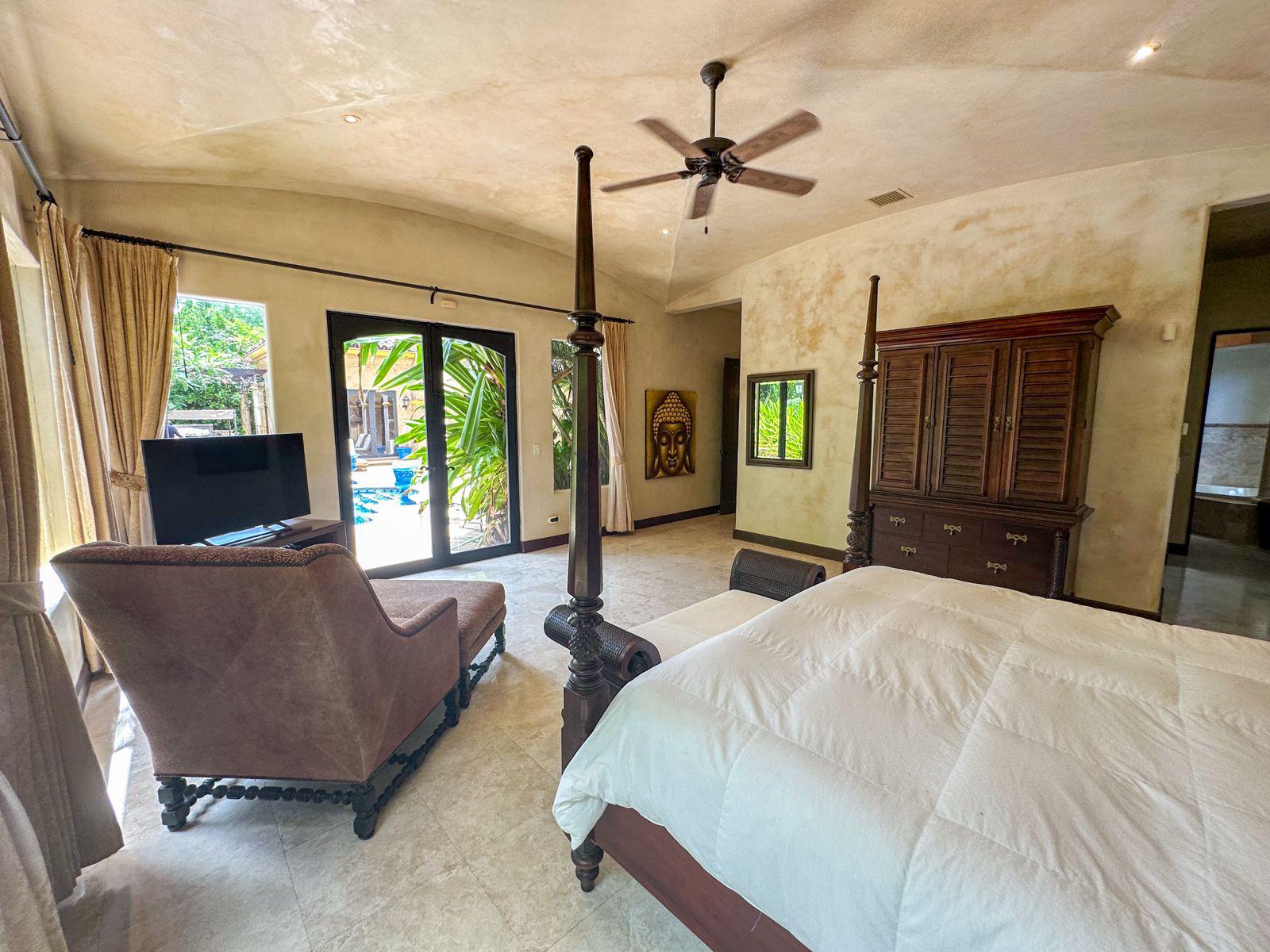 Villa Tuscana | Luxury Golf-Front Tuscan-Style Estate in Hacienda Pinilla