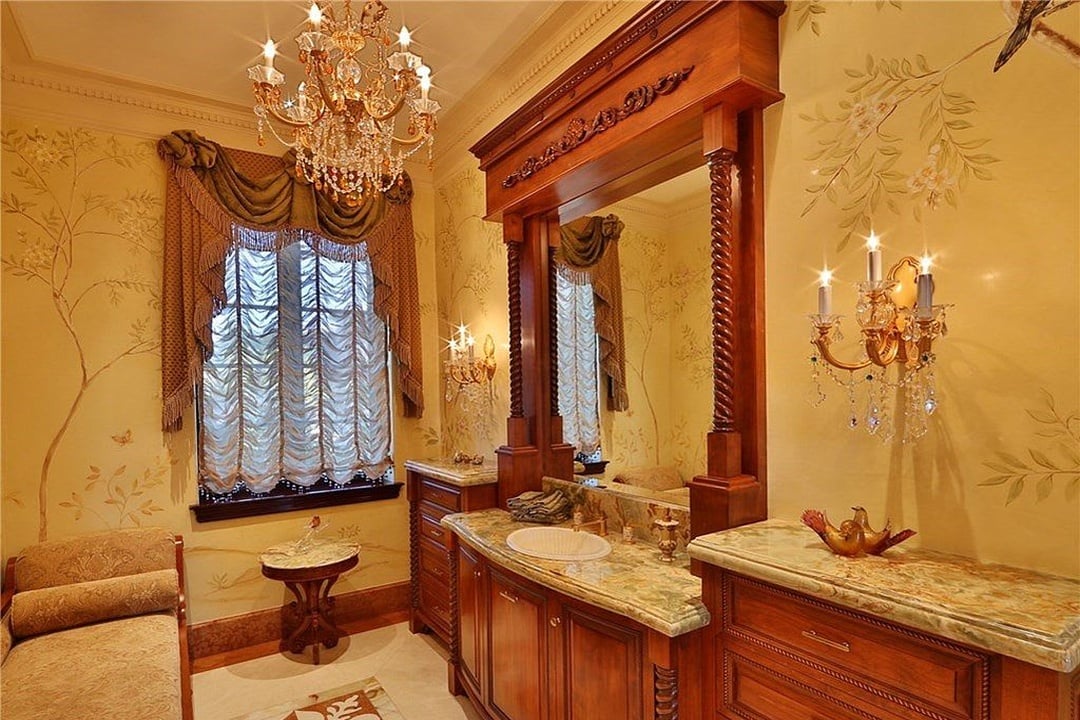 Tranquil Opulent