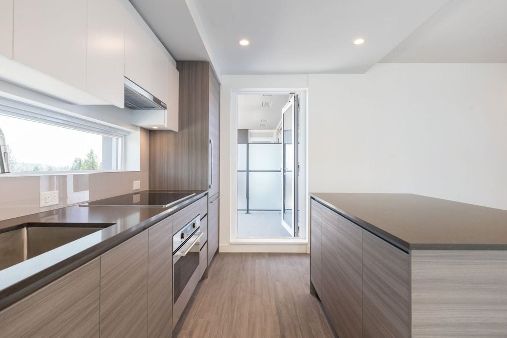 13655 Fraser Hwy, #909