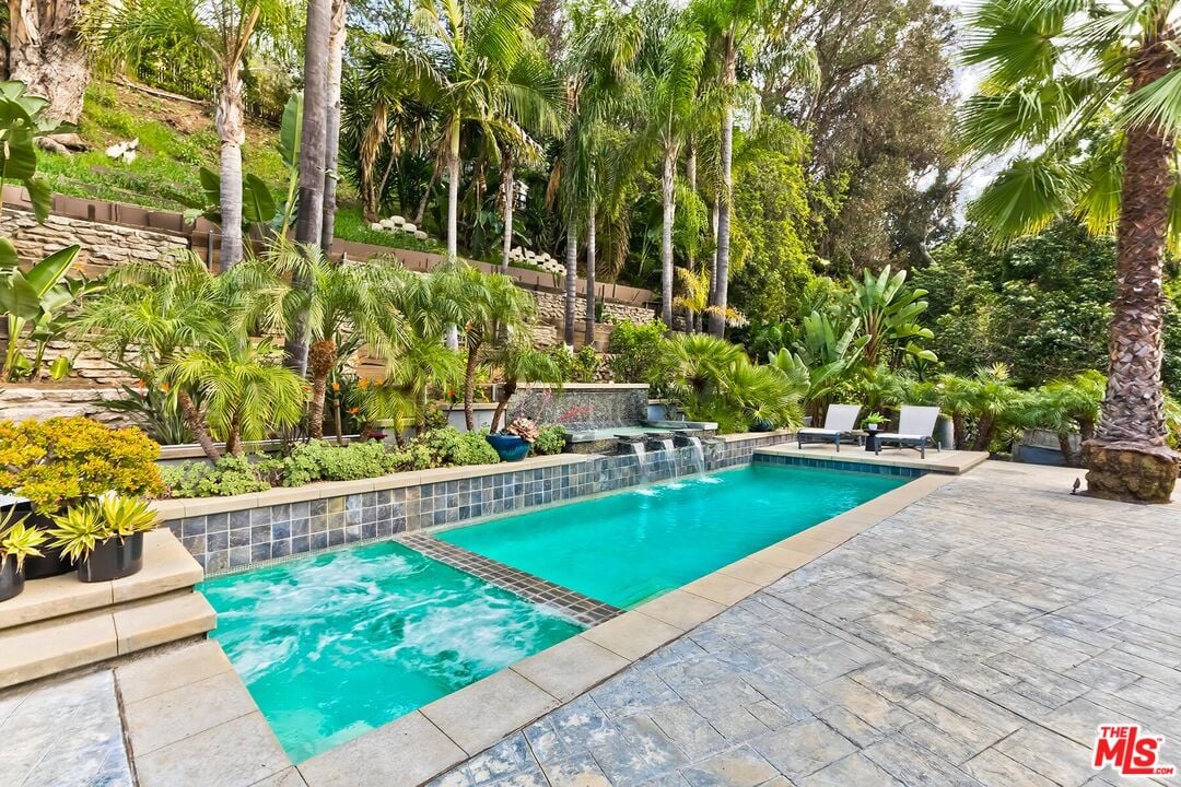  1514 San Ysidro Dr