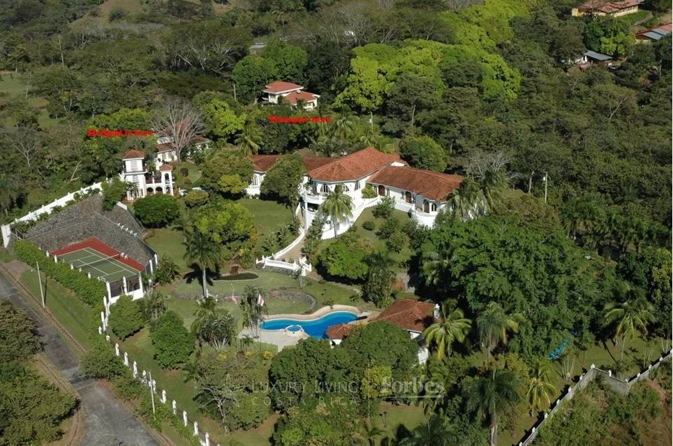 6229 - Equipped Boutique Hotel, Private Mansion or Country Club