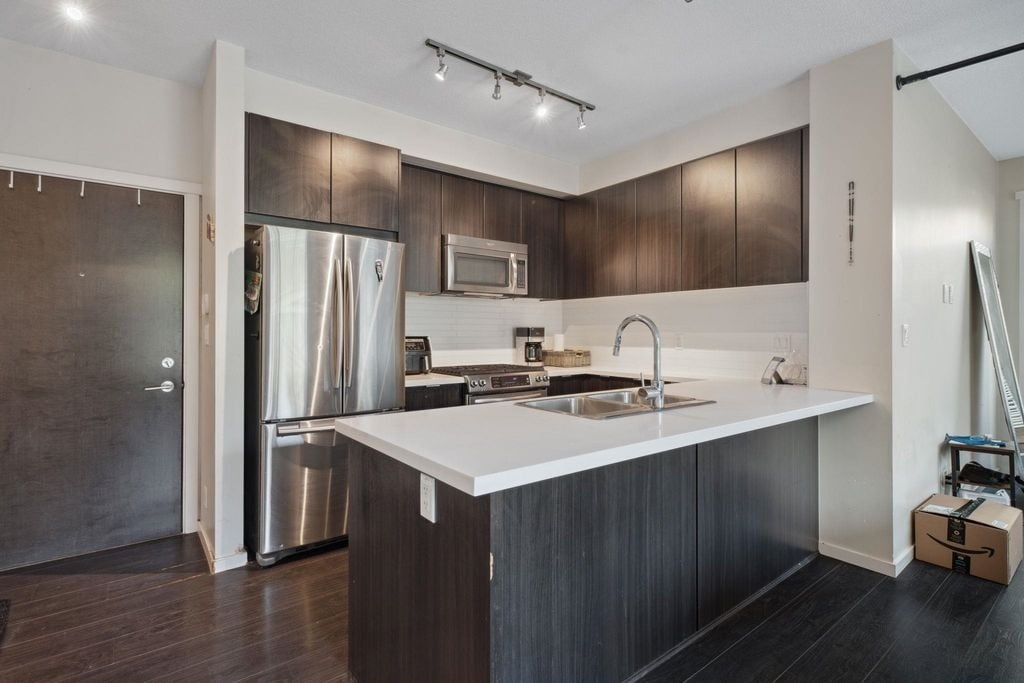 1135 Windsor Mews, #111